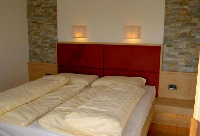 חדר סטנדרט עם מרפסת, Pütia