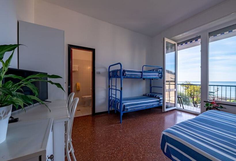 景色の見えるスタンダード4人部屋, Real Park