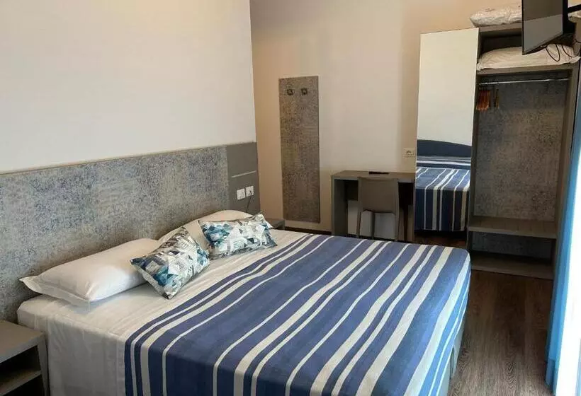 Triple Room Sea View, Real Park