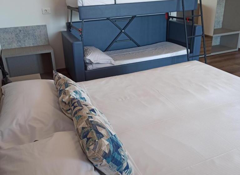 景色の見えるスタンダード4人部屋, Real Park