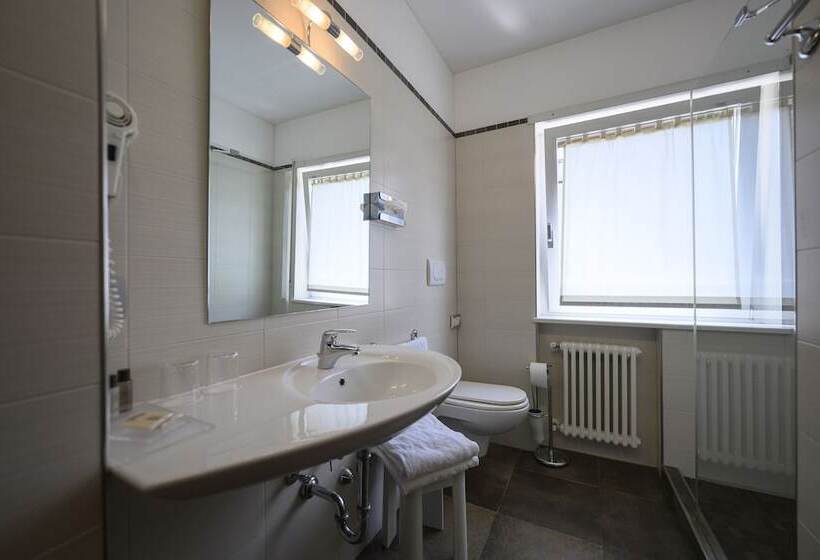 스탠다드 룸, Riviera