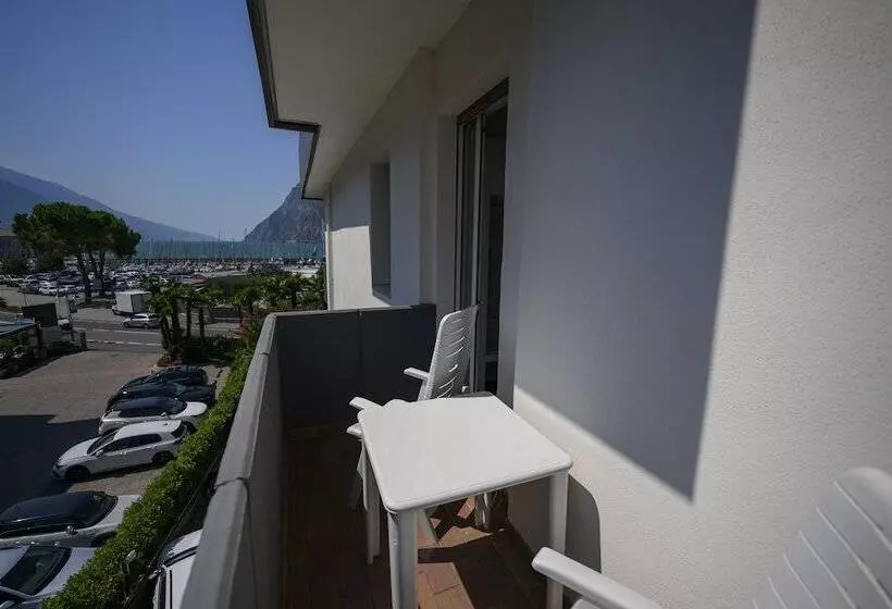 Standard-huone, Riviera