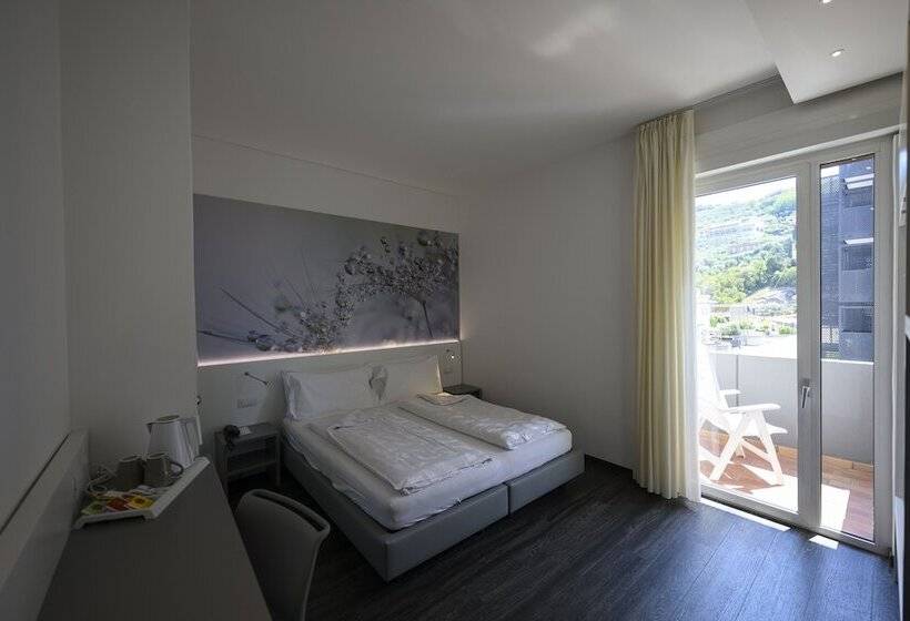 스탠다드 룸, Riviera