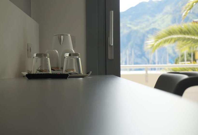 Superior room with lake view, Riviera