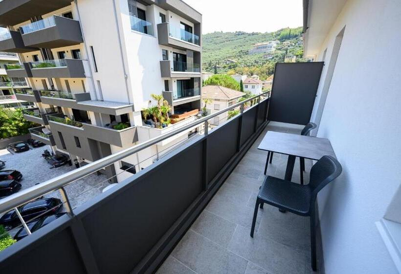 스탠다드 룸, Riviera