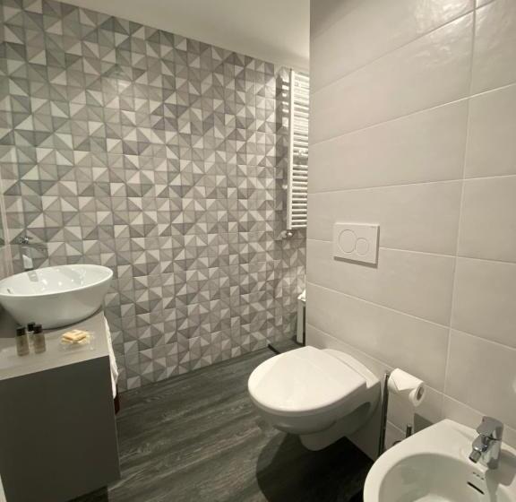 스탠다드 트리플 룸, Riviera