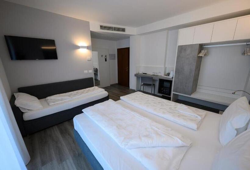 스탠다드 트리플 룸, Riviera