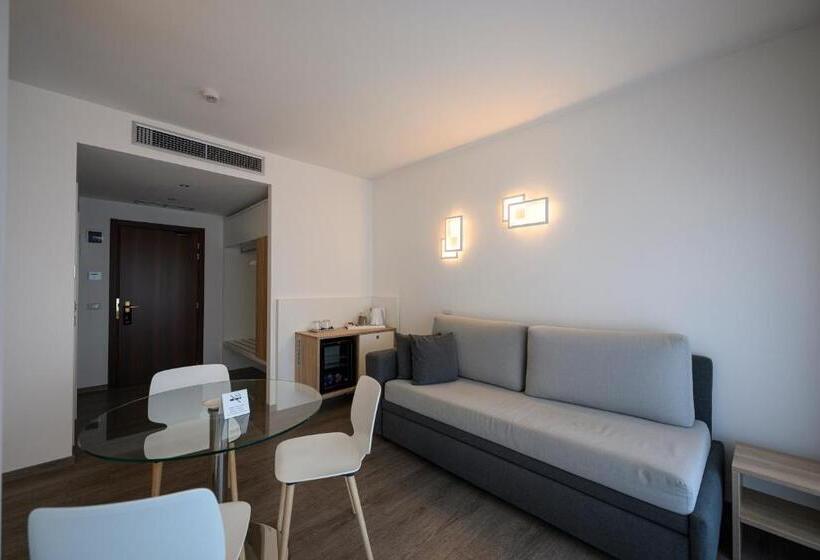 Suite with lake view, Riviera