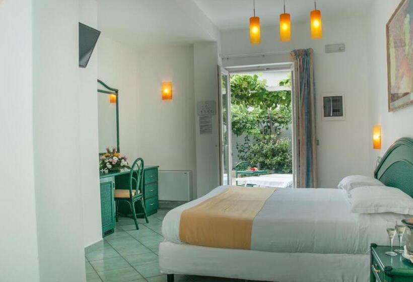 חדר אקזקיוטיב, Borgo Romantica   Resort & Spa