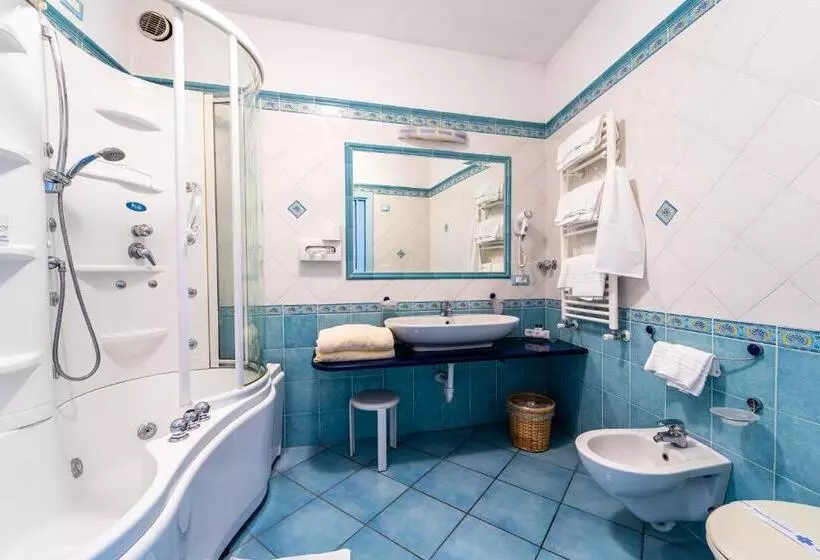 سوییت جونیور با چشم‌انداز دریا, Borgo Romantica   Resort & Spa