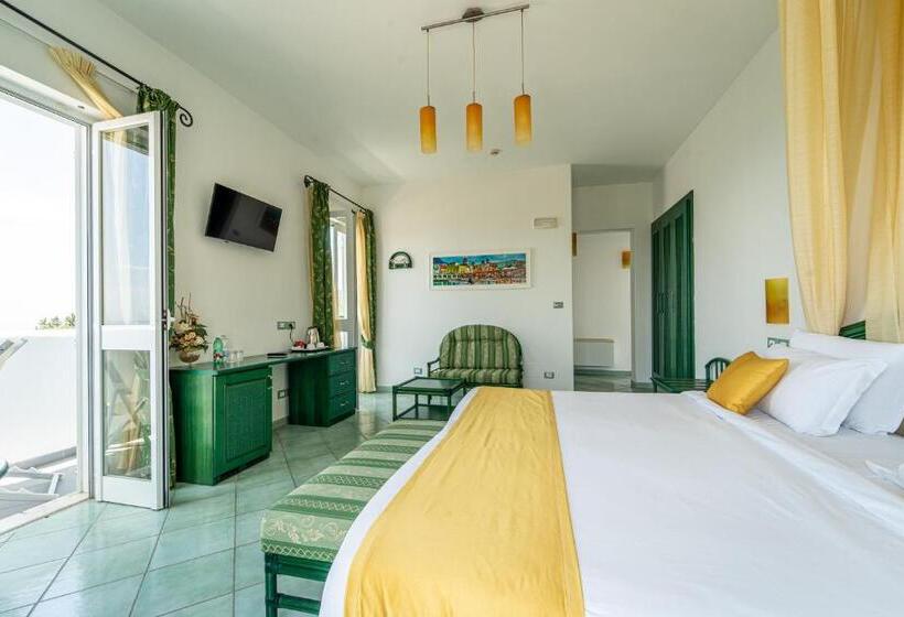 סוויטת ג'וניור נוף לים, Borgo Romantica   Resort & Spa