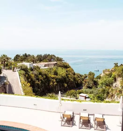اتاق استاندارد با چشم‌انداز دریا, Borgo Romantica   Resort & Spa