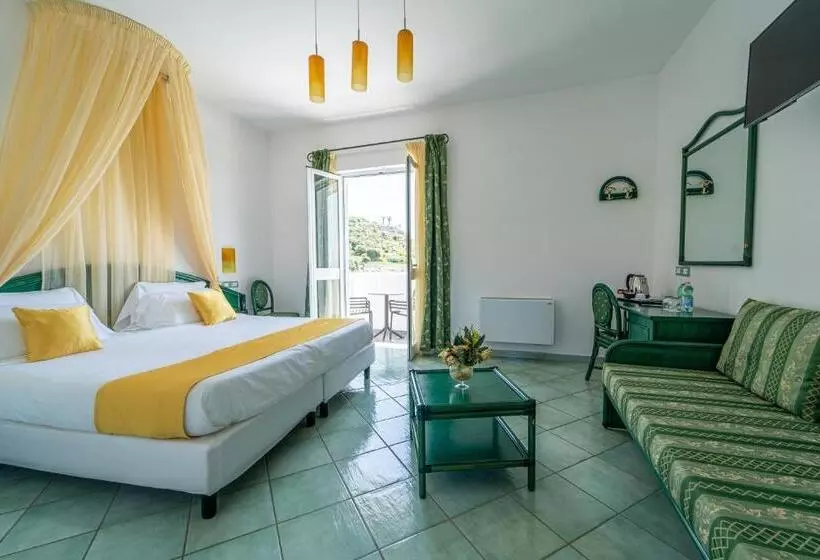 سوییت جونیور با چشم‌انداز دریا, Borgo Romantica   Resort & Spa