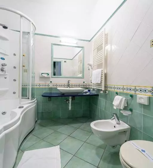 سوییت جونیور با چشم‌انداز دریا, Borgo Romantica   Resort & Spa