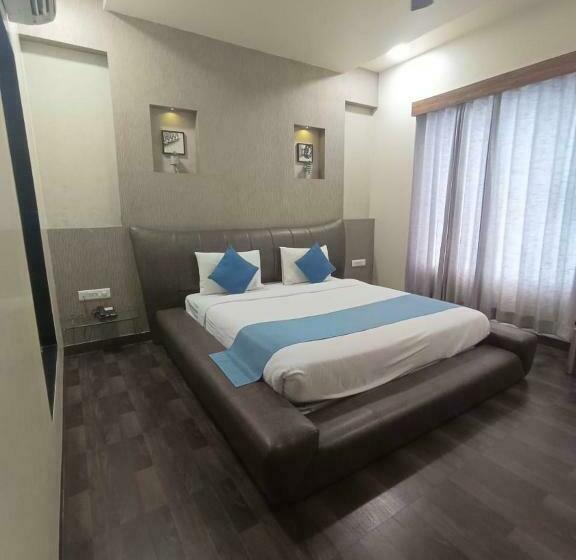 Deluxe Room, Sai Miracle