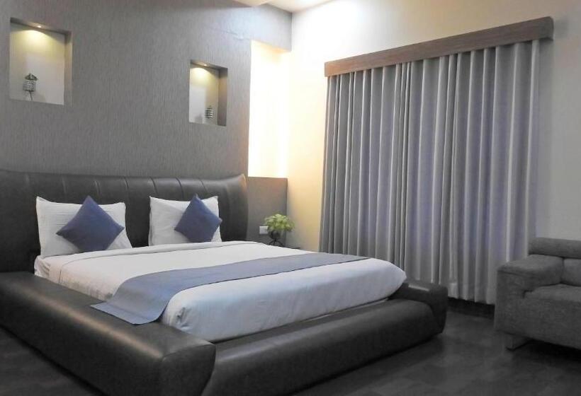 Deluxe Room, Sai Miracle