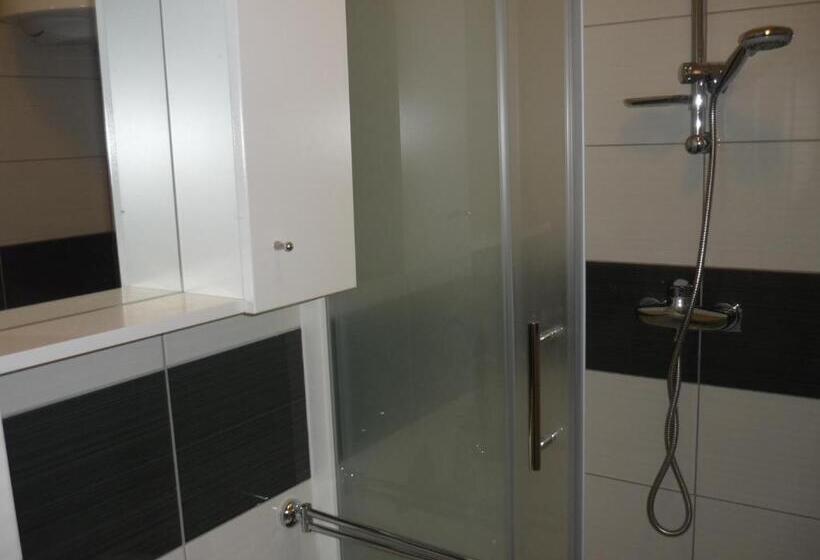 غرفة قياسية رباعية, Rooms Bijela Ruža