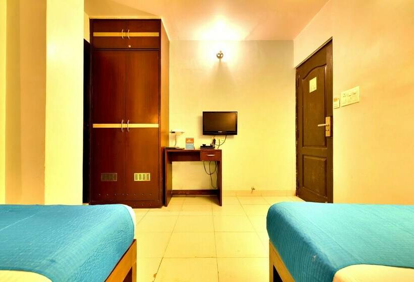 标准间, Acacia Inn