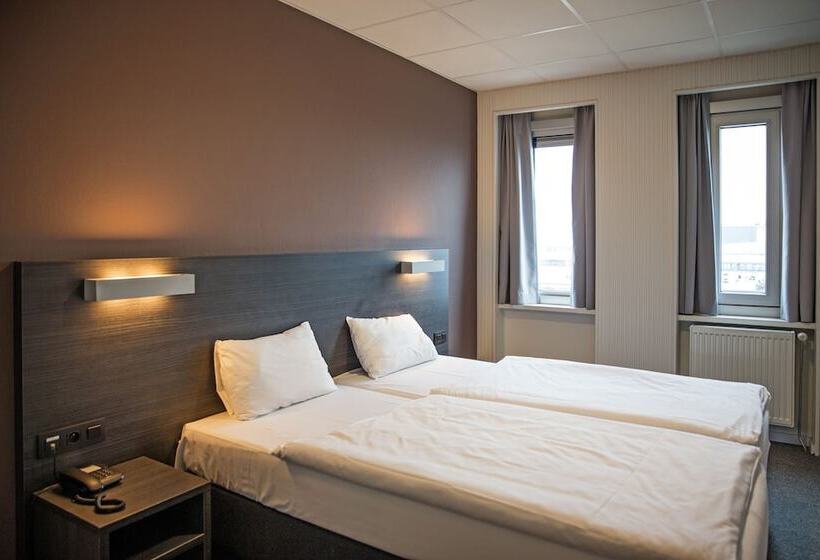 اتاق استاندارد, Antwerp Harbour