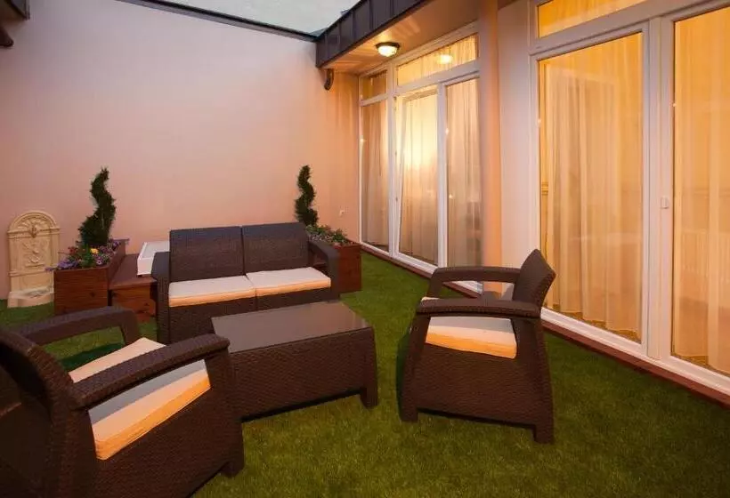 اتاق استاندارد, Barokk Hotel Promenád