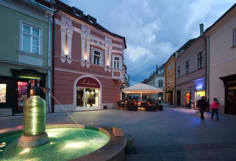 سوییت, Barokk Hotel Promenád