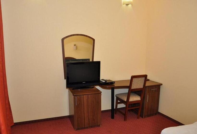 带大床的标准间, Coliseum