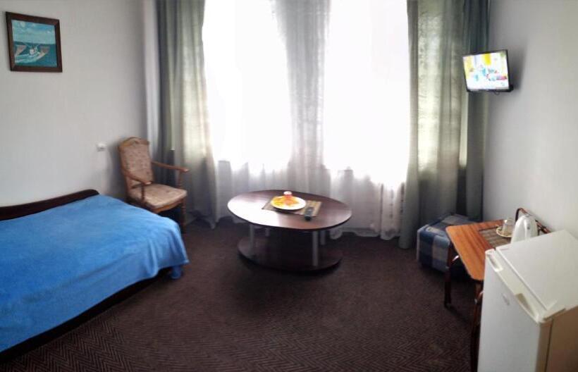 اتاق استاندارد یک نفره, Dzukija