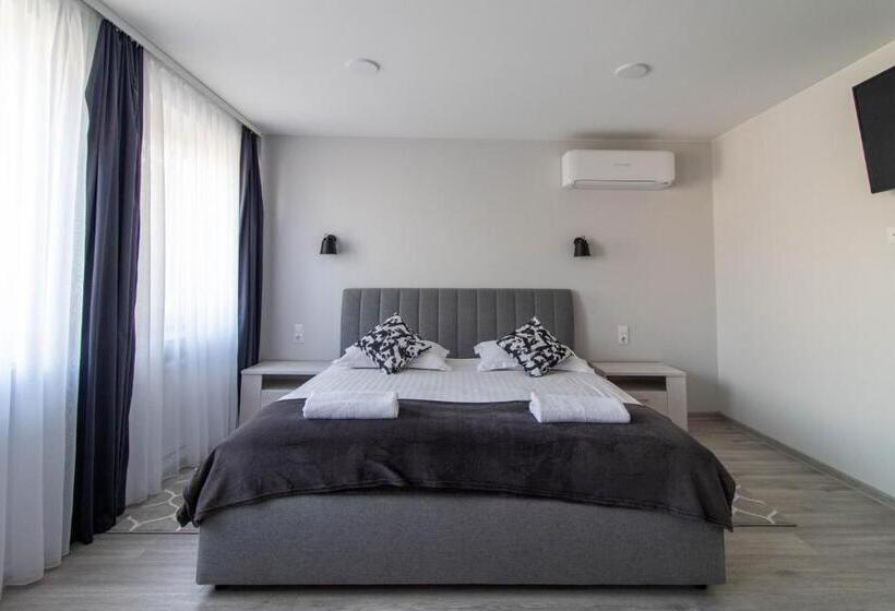 اتاق استاندارد, Dzukija