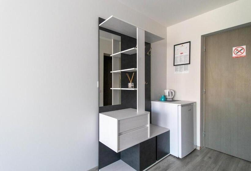 اتاق استاندارد, Dzukija