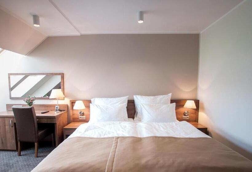 חדר סופריור, Gem