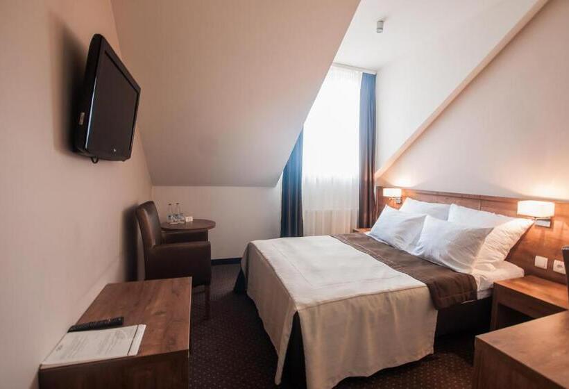 חדר סופריור יחיד, Gem