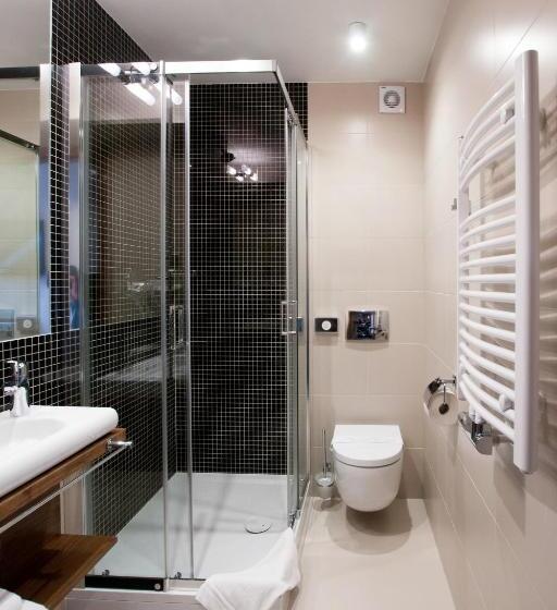 Quarto Triplo Superior, Gem