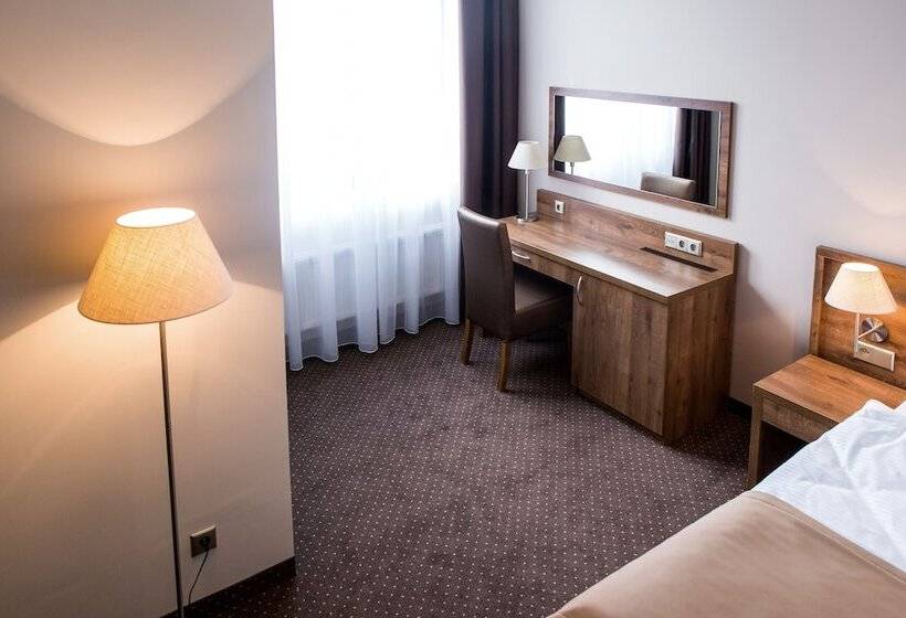 חדר סטנדרט יחיד, Gem