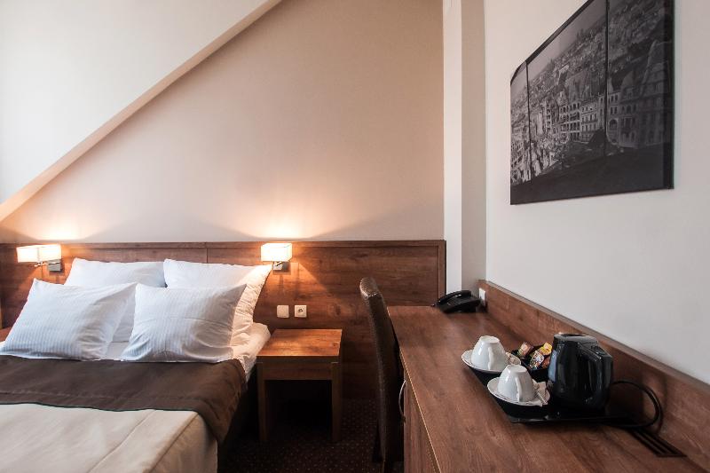 חדר סופריור יחיד, Gem