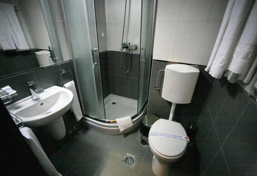 اتاق استاندارد, Golden Inn