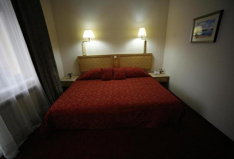 اتاق استاندارد, Golden Inn