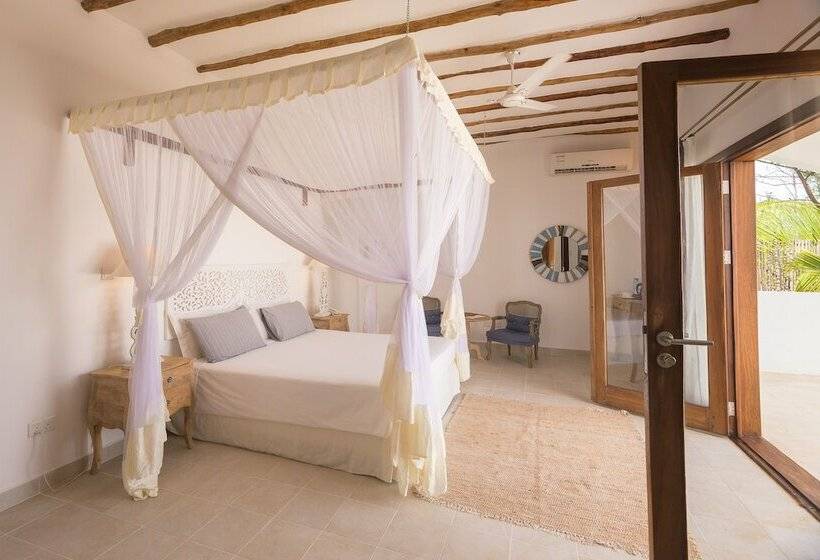 וילת סופריור, חדר שינה 1, Konokono Beach Resort And Isaraya Luxury Overwater Villas