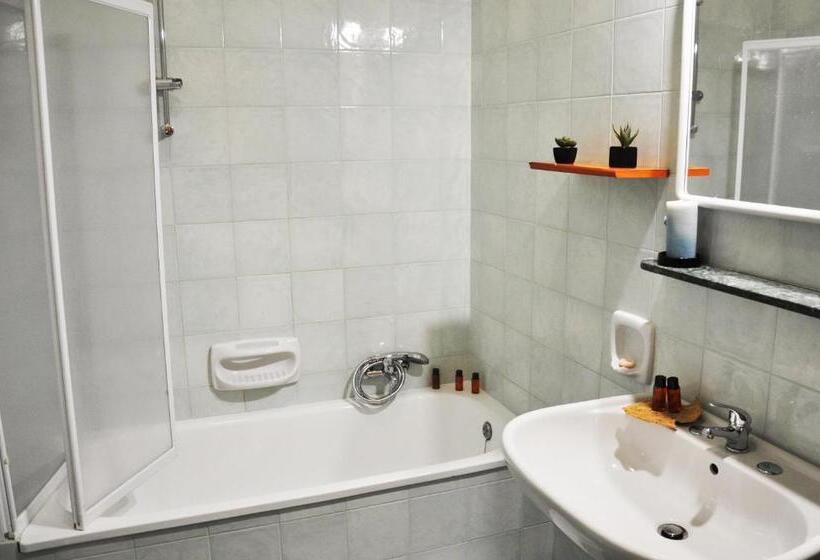 スタンダードトリプルルーム, L'approdo Di Angelino