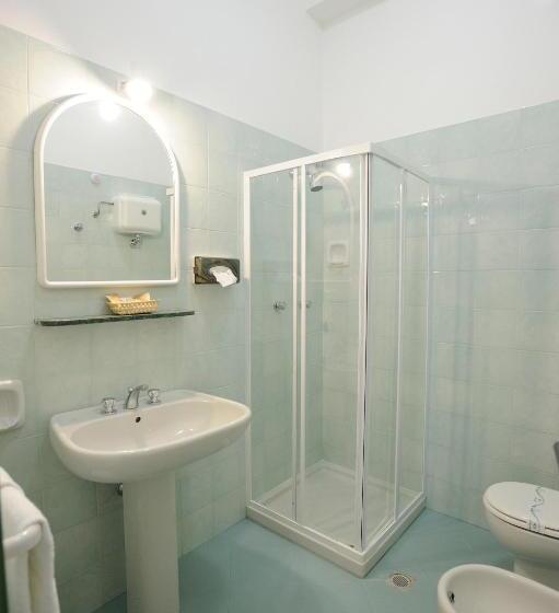 スタンダードルーム, L'approdo Di Angelino