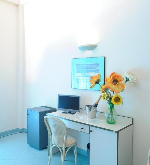 スタンダードルーム, L'approdo Di Angelino