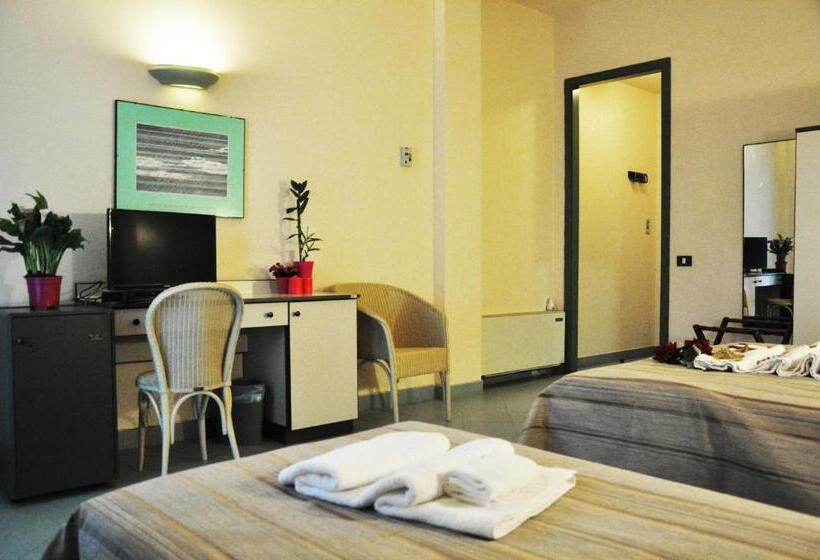 スタンダードトリプルルーム, L'approdo Di Angelino