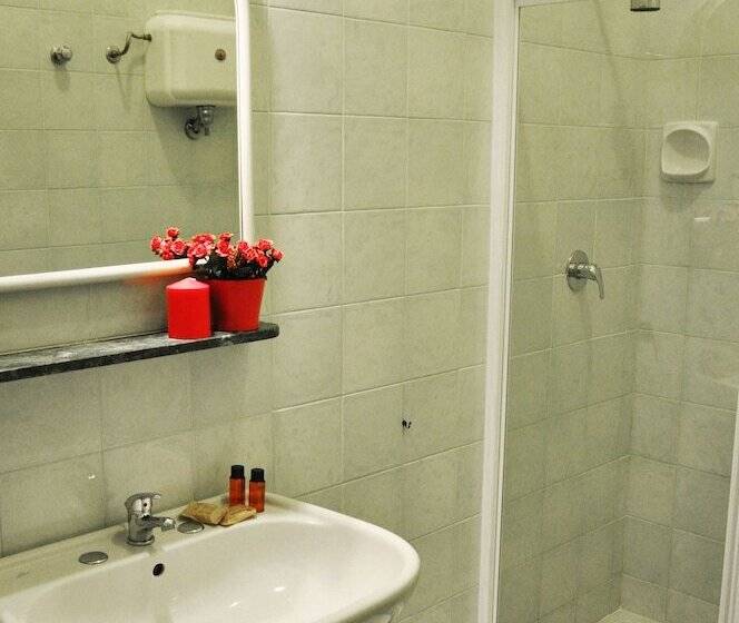 スタンダードシングルルーム, L'approdo Di Angelino