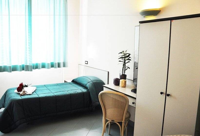 スタンダードシングルルーム, L'approdo Di Angelino