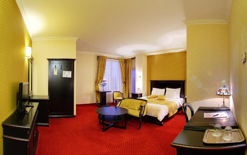 חדר דלוקס, Novera