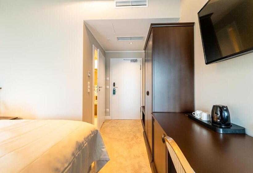 חדר סטנדרט, Piast