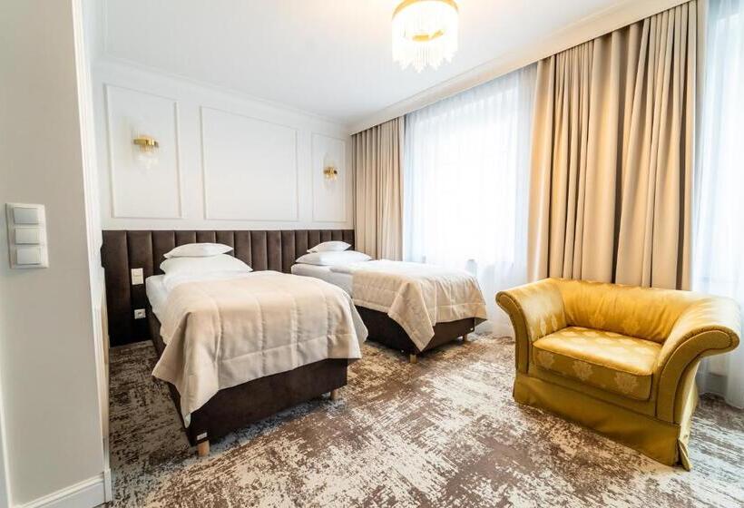 חדר סטנדרט, Piast