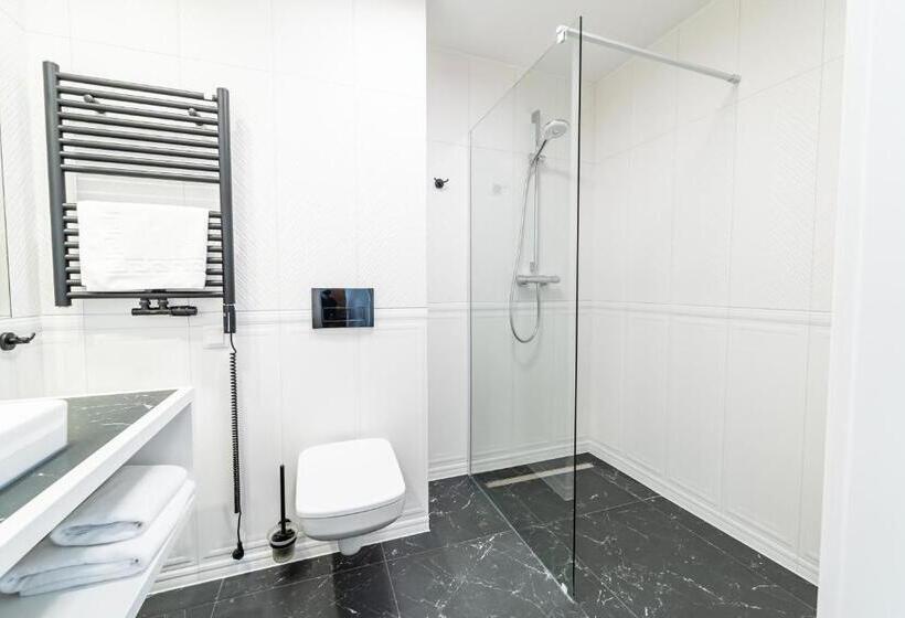 חדר סטנדרט, Piast