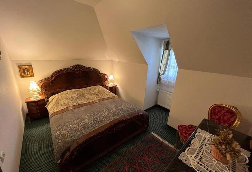 اتاق استاندارد, Razgorsek