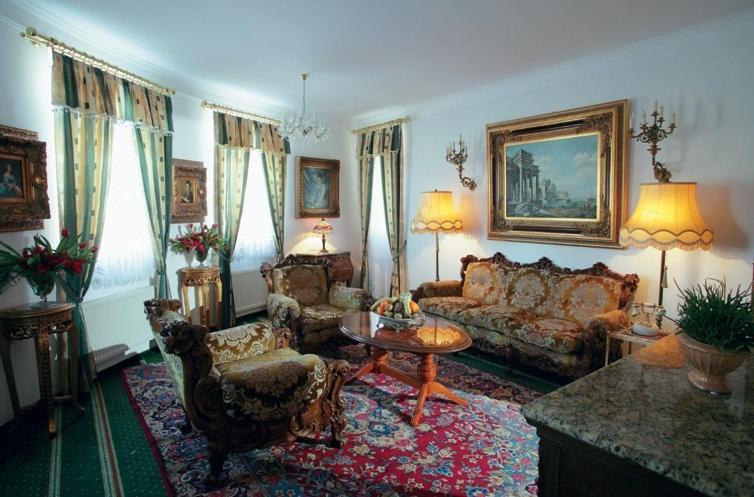 سوئیت با بالکن, Razgorsek