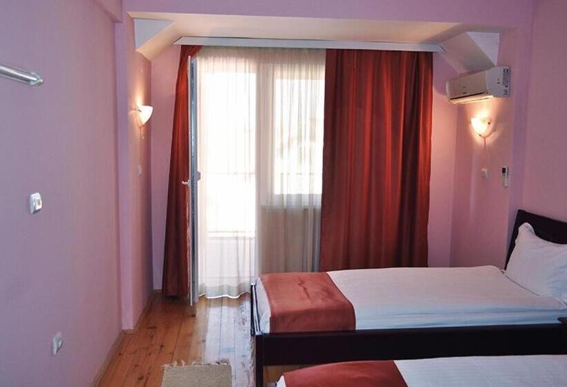 اتاق استاندارد, Satelit Kumanovo